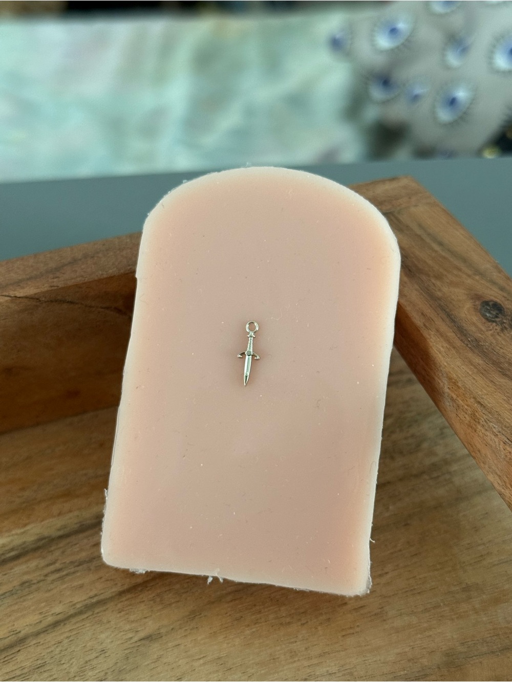 Hialeah Fine Jewelry "Back Stabber" Charm – 14K White Gold